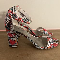 Worthington 8.5 floral heels shoes pumps Beckwith block black white red