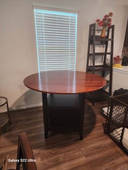 Dinning room table