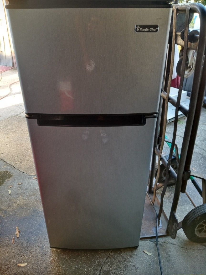 Magic Chef Mini Fridge Stainless Face