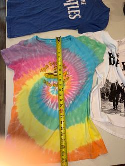 Lot of 9 Beatles T-shirts sizes listed in video if they have a tag, all have a length measurement Various sizes