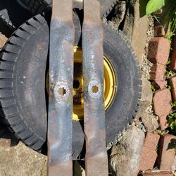 John Deere 42" Mower Blades for Riding Lawnmower 