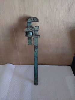 VINTAGE GREEN STILLSON-STYLE PIPE WRENCH