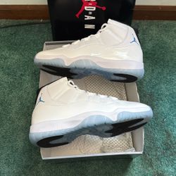 Jordan 11 Legend Blue 