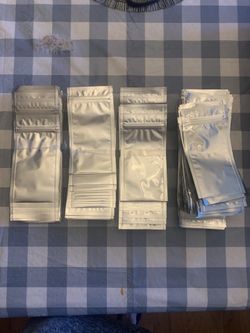 Kitchen storage pouches for food
