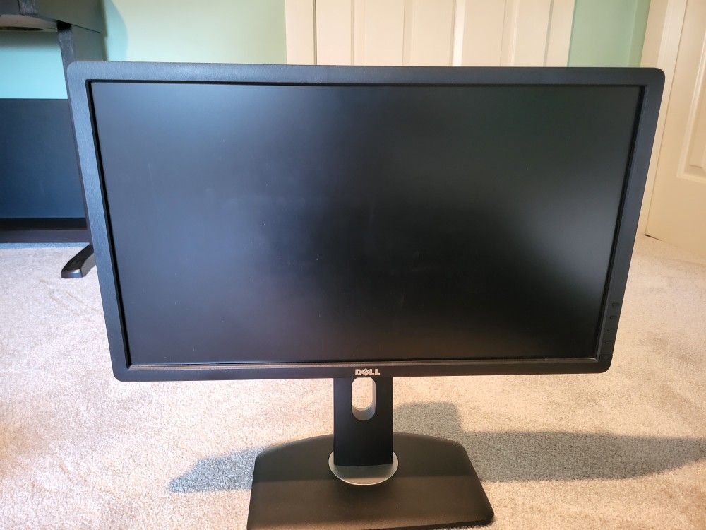 Dell 24 Inch Adjustable Monitor