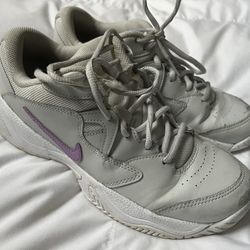 Women’s Nike Tennis Court Shoes 