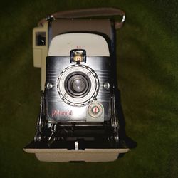 RARE FIND Vintage Polaroid 80A Land Camera Kit