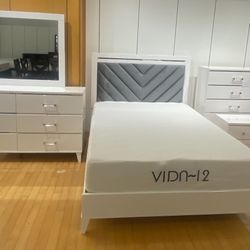 Fall blowout sale. Beautiful Colby bedroom set only $899. Easy finance option. Same day delivery.