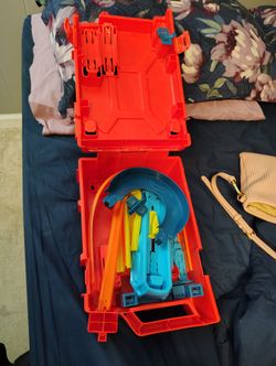 Hot Wheels Builder Track