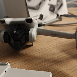 Dji Mini 3 Bundle. Gimbal Has Error