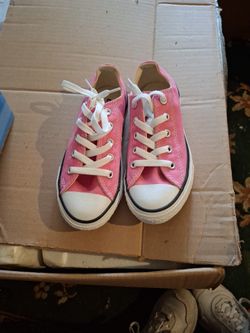 Girls Pink Converse brand new