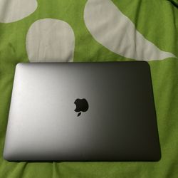 MacBook Pro 13”