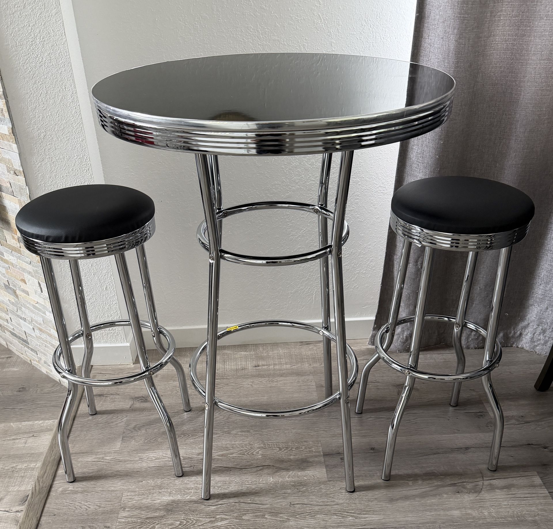 Bar Table And 2 Stools