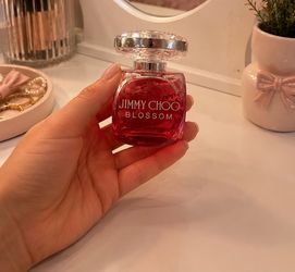 🍒Jimmy Choo Blossom  Eau de Perfume for women