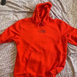 BRAND NEW -Large-The north face Hoodie-red 