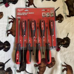 Milwaukee Screwdriver Set W/ Square