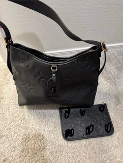Black purse