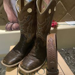 Kids Boots With Belt