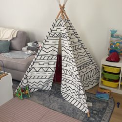 Large Teepee/Fort/Tent