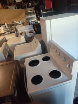 Refrigerator And Stove Set