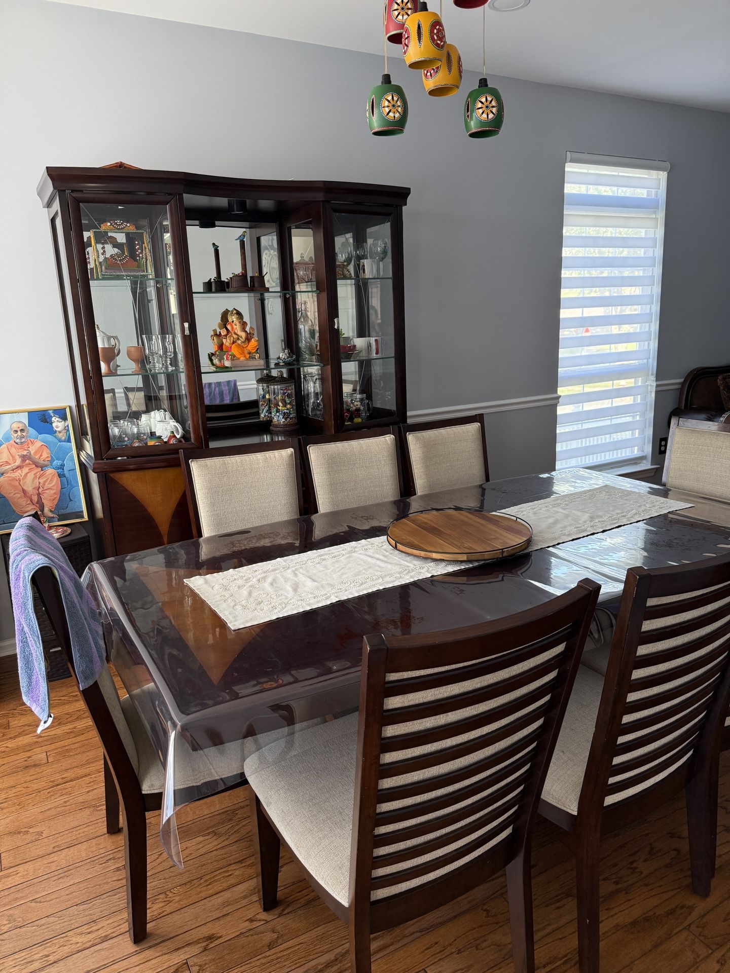 Dining Table With 8 Chairs And China Cabinet