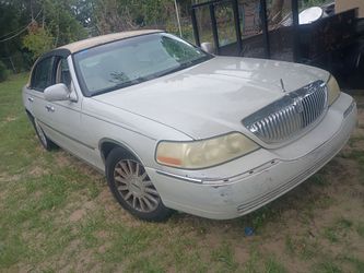 Lincoln Town car