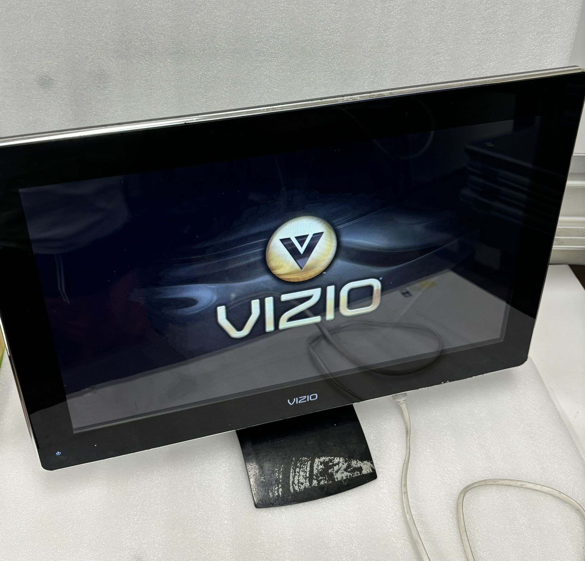 Vizio 19” TV & Monitor w/ Power Cord- No Remote VM190XVT