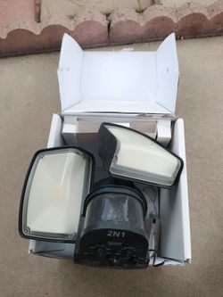 Good Earth LED Motion Sensor Security Flood Light – 25W LED – Adjustable Color & Motion Settings