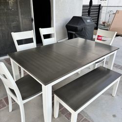 Dining Room Table 