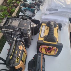 GARAGE SALE 11/22-11/23