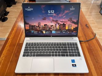 HP ProBook 450 G9 2022 15.6” Core i5-1235U 16GB 256GB Windows 11