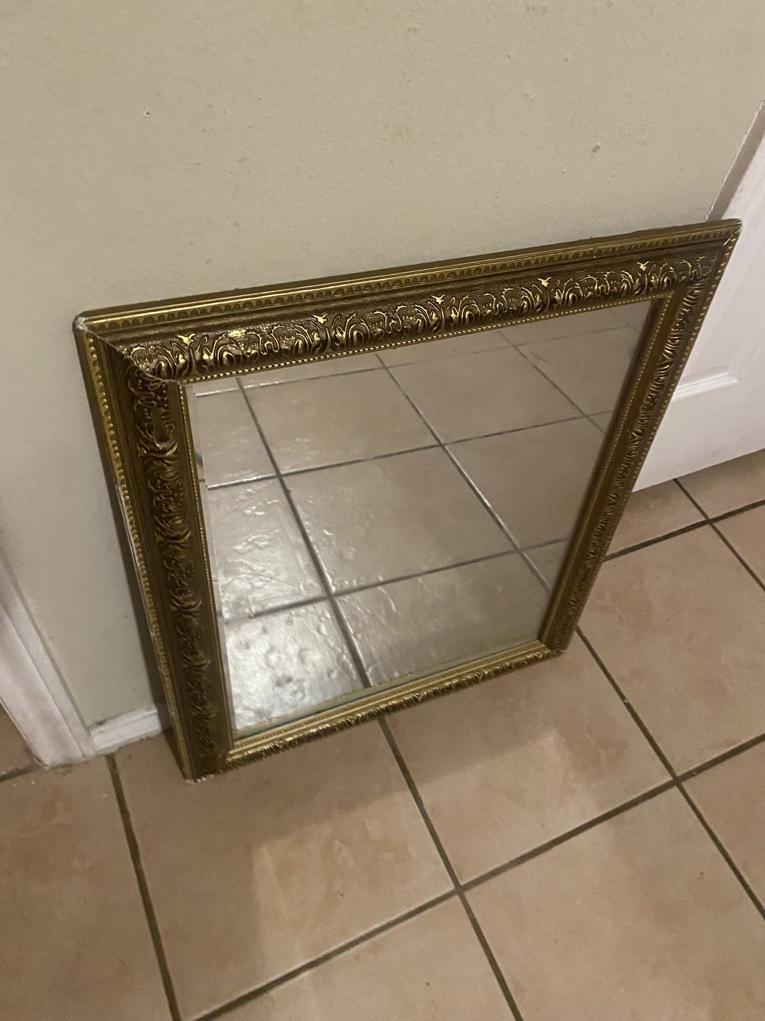 Mirror Good Condition 