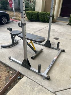 CAP Barbell FM-CS705 Power Rack and Gold's Gym XRS 20 Bench