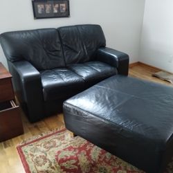 LEATHER LOVESEAT OTTOMAN