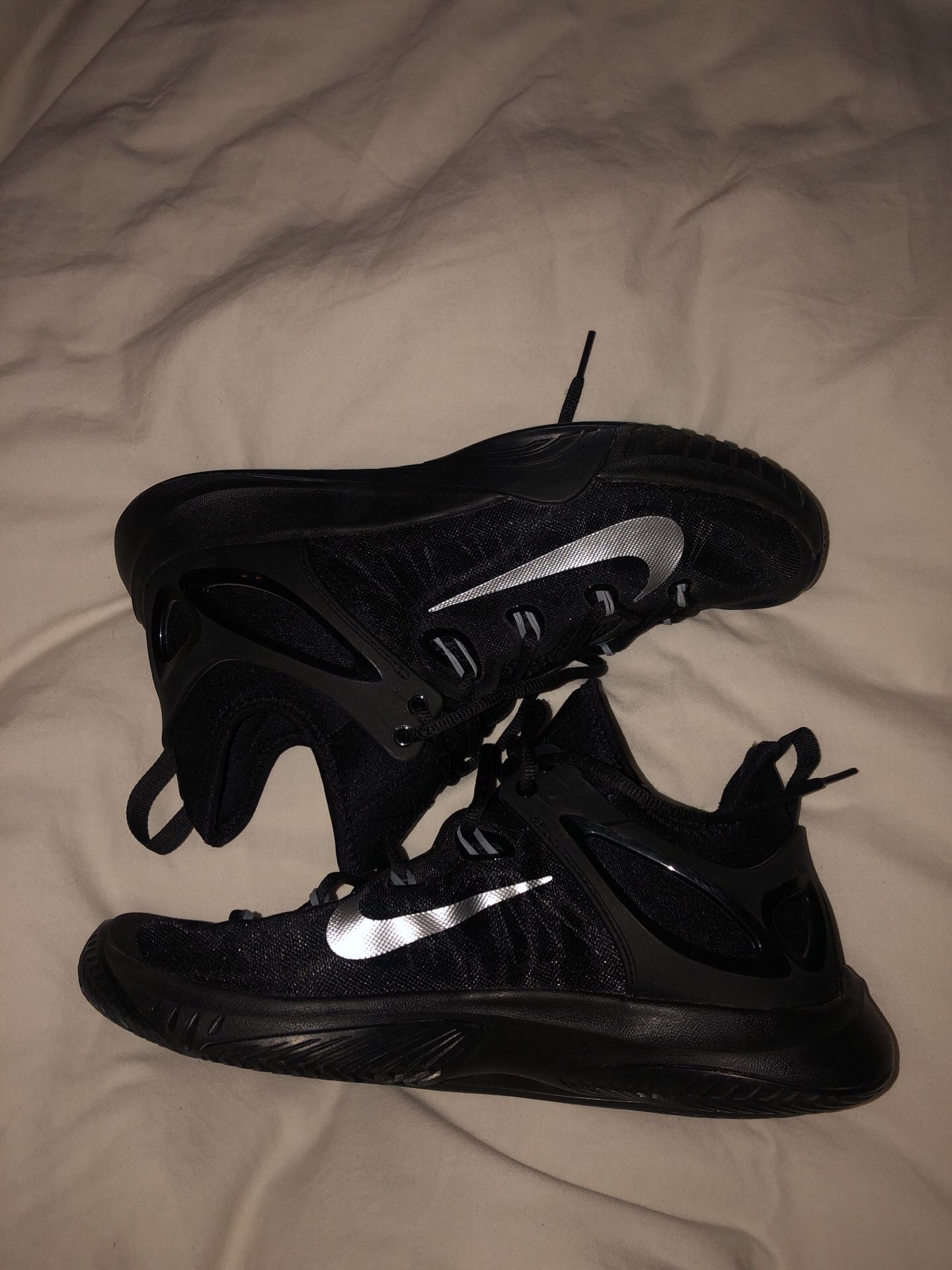 basketball shoe size 8 1/2