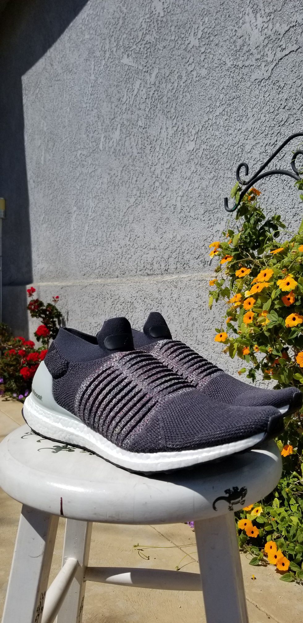 Authentic Adidas Ultraboost laceless