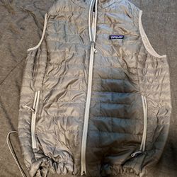 Patagonia Women’s Silver Vest Size Large