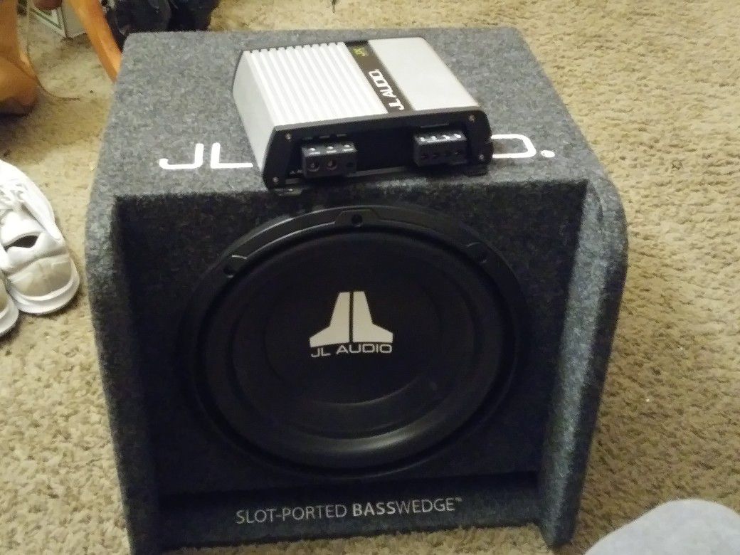 JL Audio amp and 12 speaker