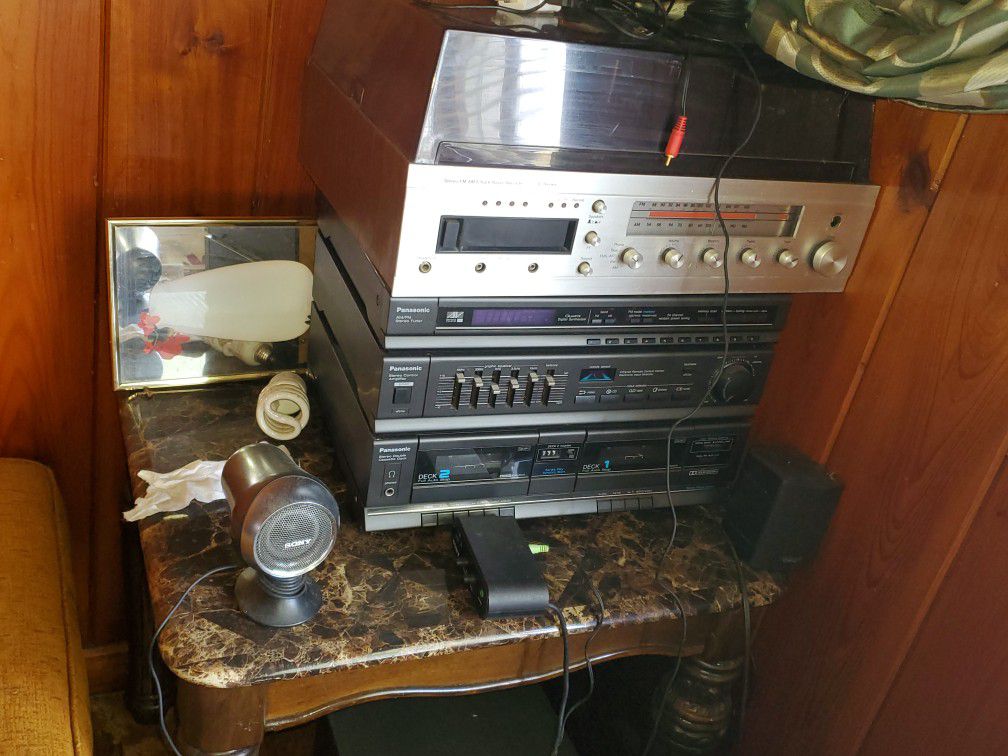 Older Radio 8 Track System 