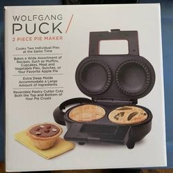 BRAND NEW PIE MAKER 🐺 🐺 🥧 🥧 