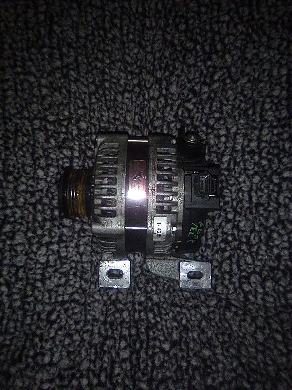 2003 VOLVO S40 ALTERNATOR