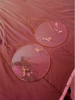 2 Gold Circular Glass Frame w/dried Floral design