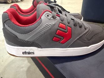 Etnies size 8.5 new