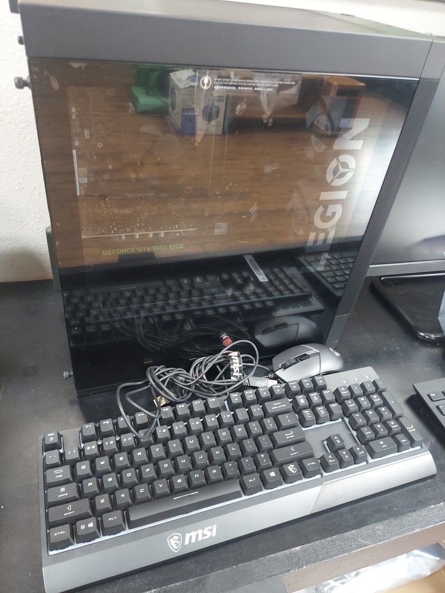 Lenovo Legion Tower 5 26iOB6 Gaming System