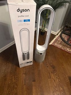 Dyson TP07 Air Purifier & Fan Tower | White HEPA H13 Filtration Lightly Used