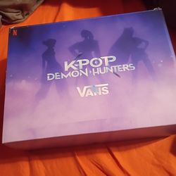 Vans K Pop Huntrix Size 3.5