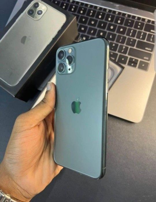 LIKE NEW CONDITION APPLE IPHONE 11 PRO MAX 64GB LOWEST
