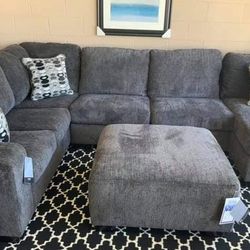 Ballinasloe Smoke Sectional With Ottoman 