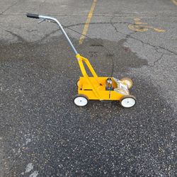 Striping machine slightly used