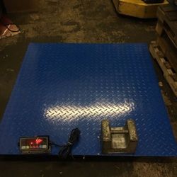 Industrial Floor scale 10,000 lb capacity